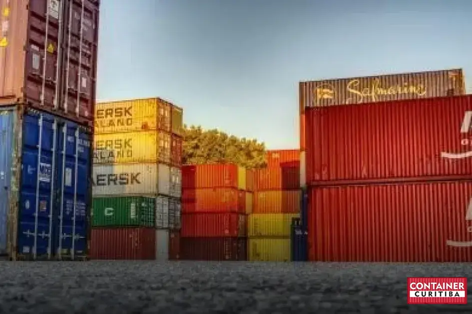 Container novo ou usado? Saiba qual o melhor para a sua necessidade